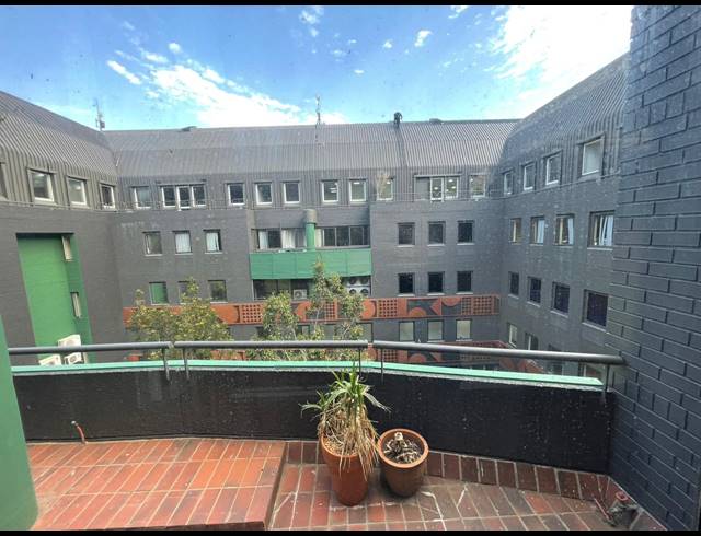 149M² OFFICE TO LET IN ROSEBANK